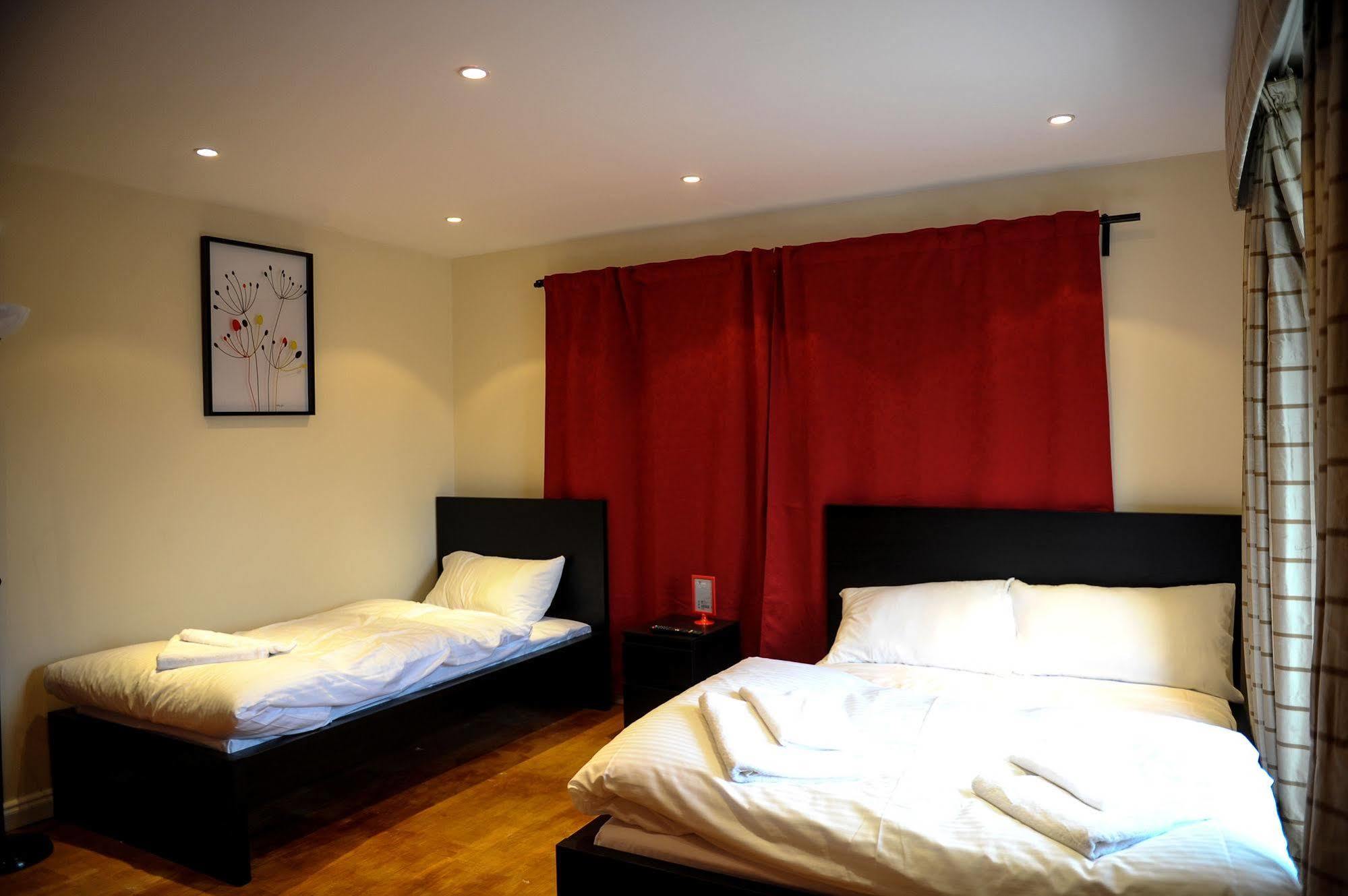The Greyhound Cottage Chigwell Luaran gambar