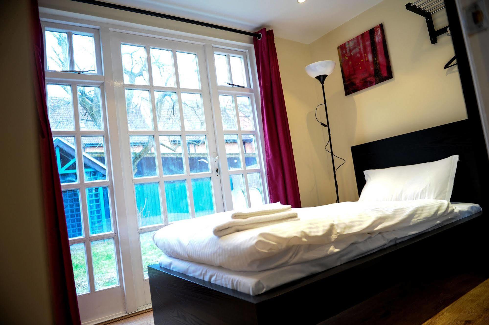 The Greyhound Cottage Chigwell Luaran gambar